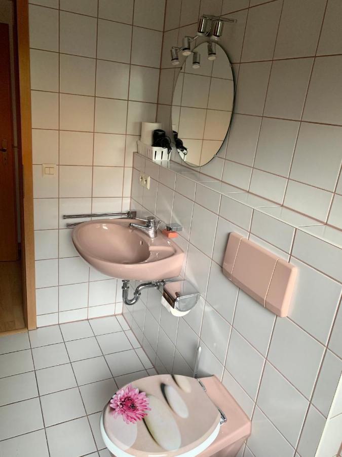 Ostrach Einladendes Appartement Im Gruenen Fuer 2 Personen מראה חיצוני תמונה